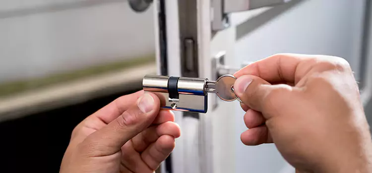Lock Change Locksmiths Banning